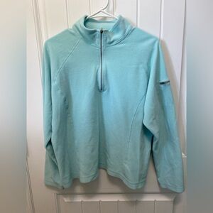 L.L.Bean 1/4 zip fleece. Size XL. 100% polyester. Arm zip pocket.
